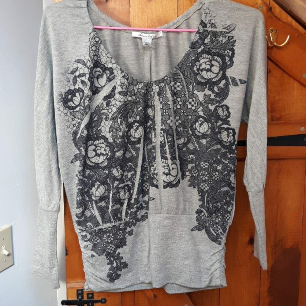 Sweater, gray, floral design